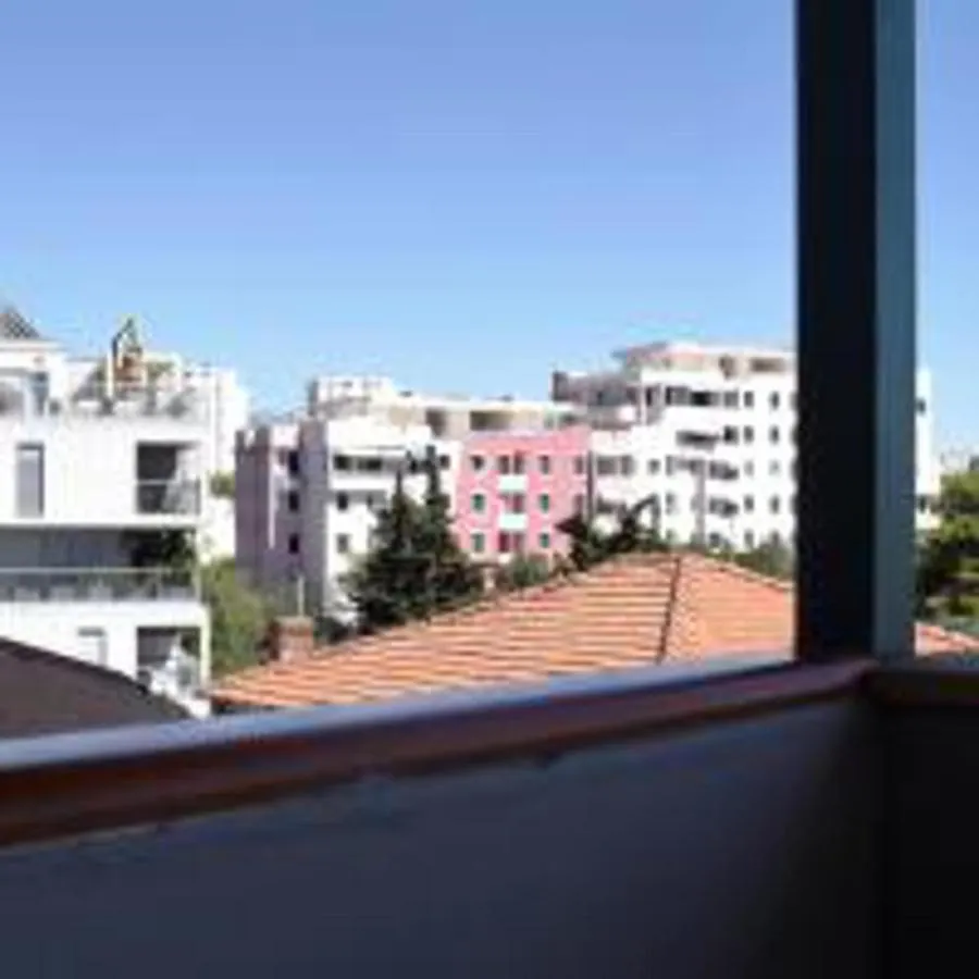 Cozy Apartment 16 With Double Bed Sleeper Couch Сплит