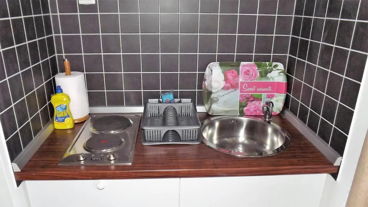Cozy Apartment 16 With Double Bed Sleeper Couch Сплит Хорватия